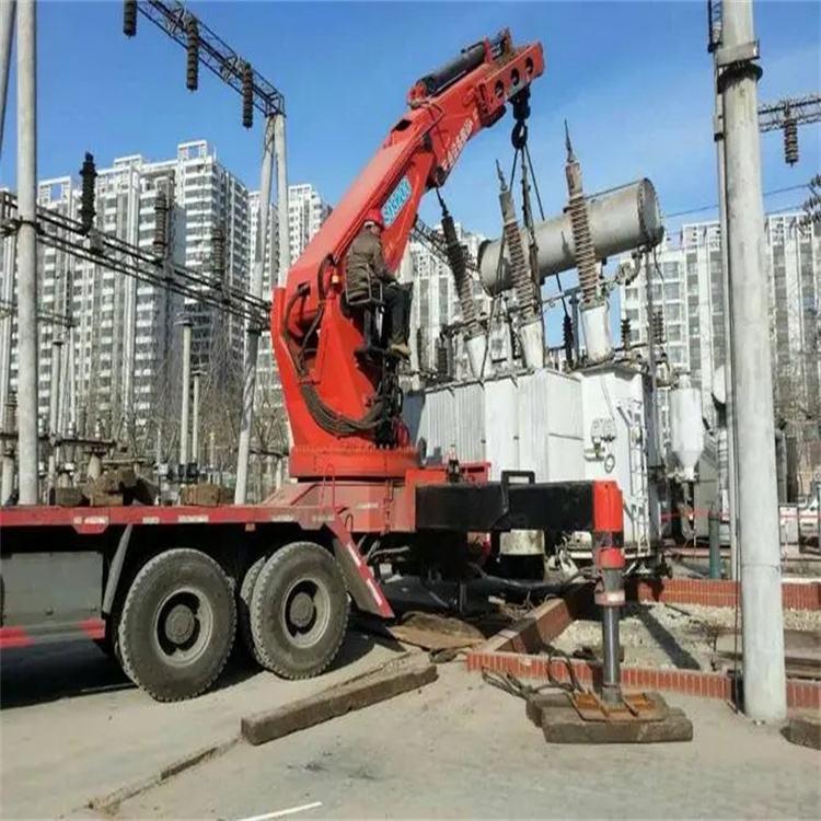 赫山就近吊车出租|工地厂房吊装设备租赁|24小时高效响应