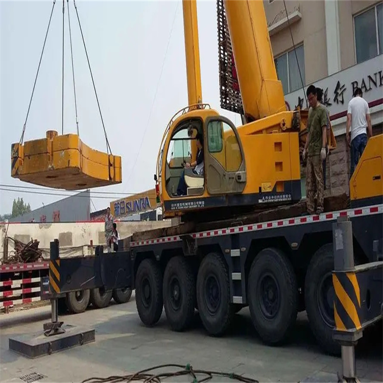 赫山当地吊车出租|机器吊装|75吨|工厂搬迁服务