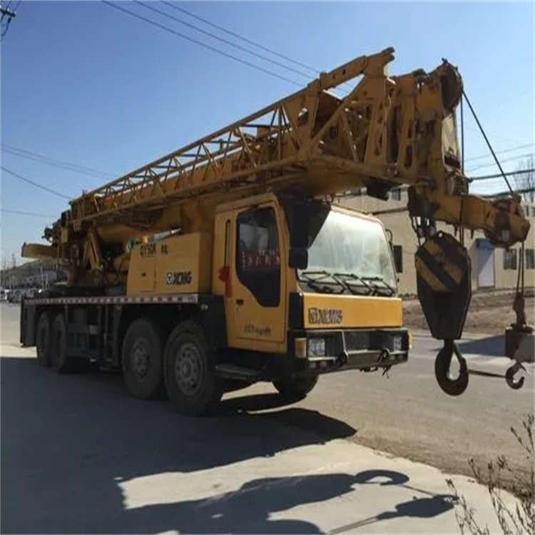 赫山哪里有专业吊车出租